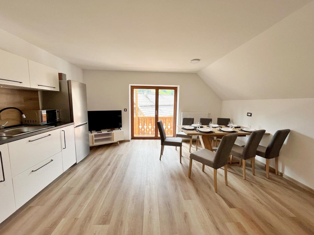 Hisa Grilc Lägenhet Kranjska Gora Exteriör bild